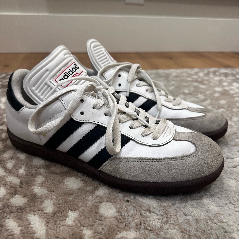 Adidas Samba White and Black Sneakers Classic Design - like new